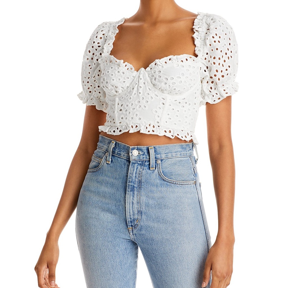 For Love & Lemons
Small Becca Eyelet Puff Sleeve Crop Top